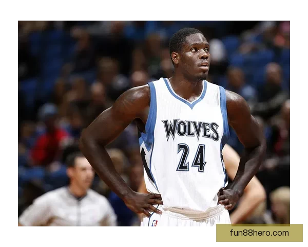 皮尔斯为弗拉格力挺新秀三人缺席ROTY04詹瓜之争成历史例证